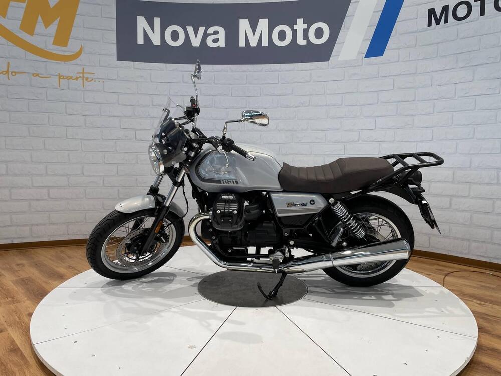 Moto Guzzi V7 Special (2021 - 24)