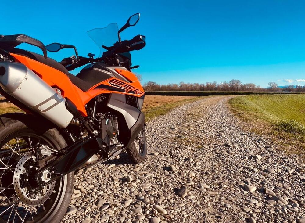 KTM 890 Adventure (2022) (3)