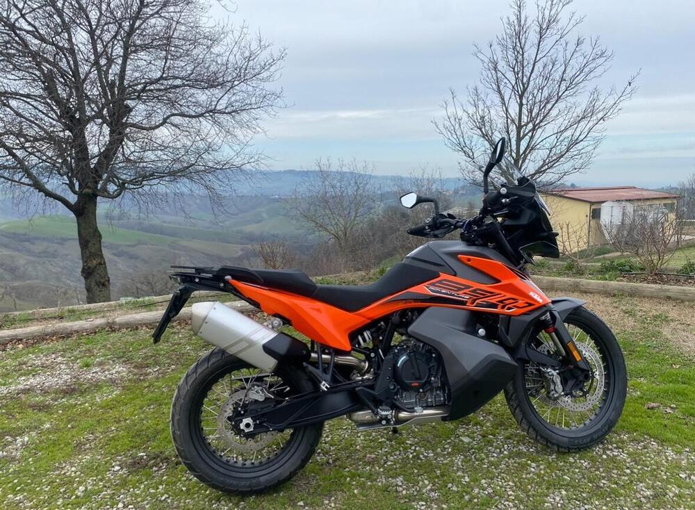 KTM 890 Adventure (2022) (4)