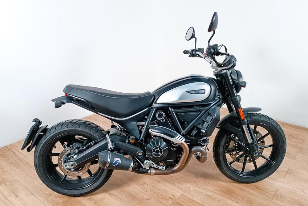 Ducati Scrambler 800 Icon Dark (2020)