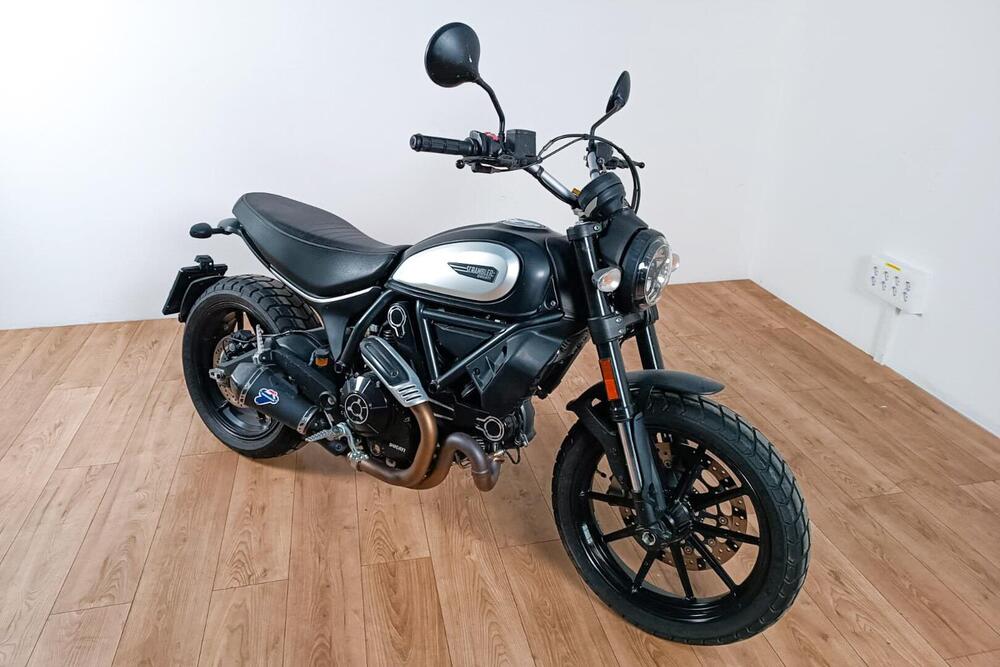 Ducati Scrambler 800 Icon Dark (2020) (2)