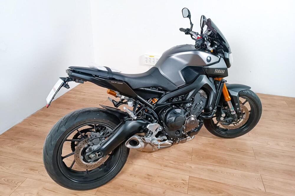 Yamaha MT-09 (2013 - 15) (3)