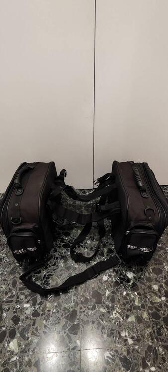 Givi Voyager bag (3)