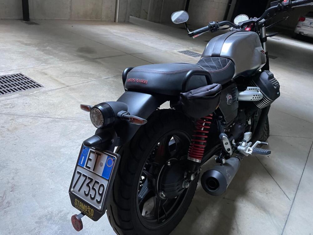 Moto Guzzi V7 III Stone S (2020) (4)