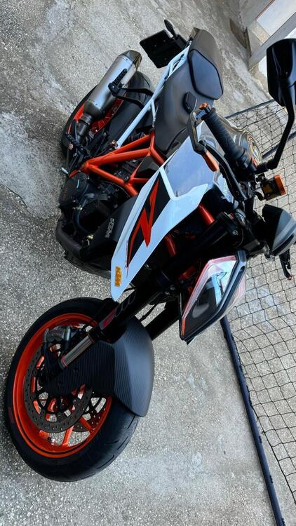 KTM 1290 Super Duke R (2019)