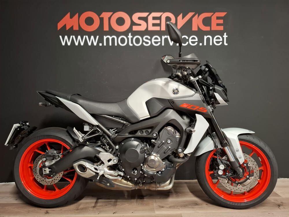 Yamaha MT-09 (2017 - 20) (4)