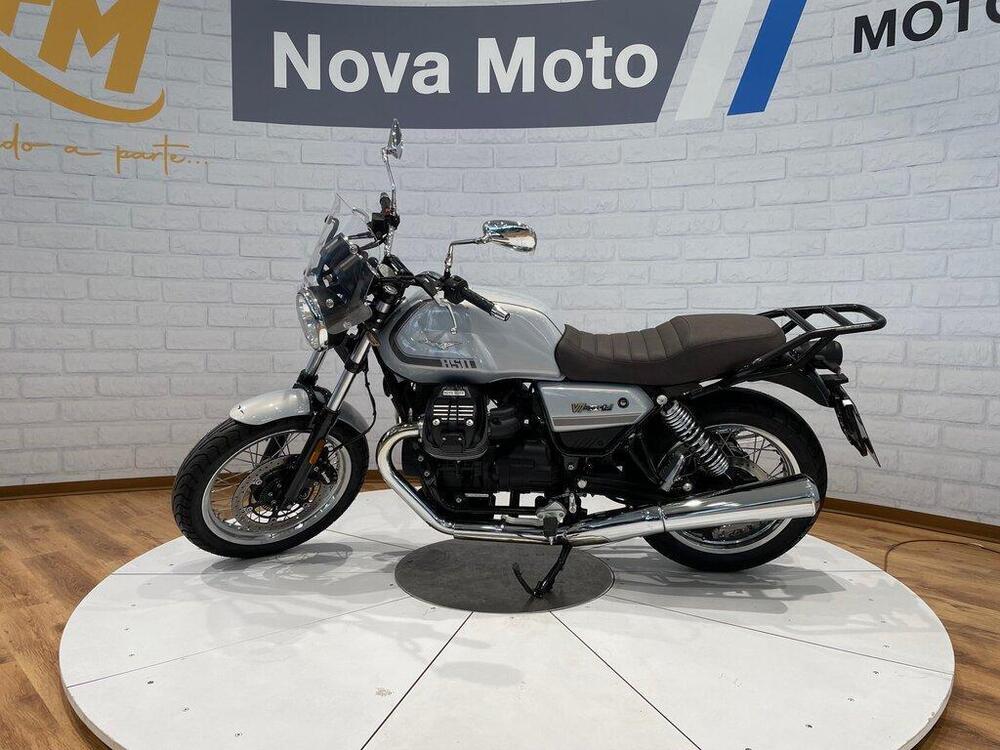 Moto Guzzi V7 850 Stone Special Abs (2021)