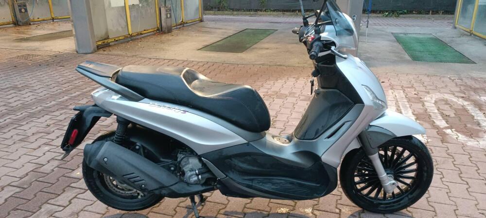 Piaggio Beverly 300 S i.e. ABS-ASR (2016 - 20) (4)