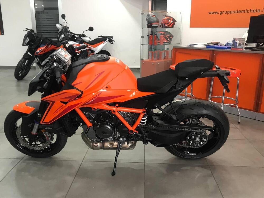 KTM 1390 Super Duke R EVO (2024) (2)