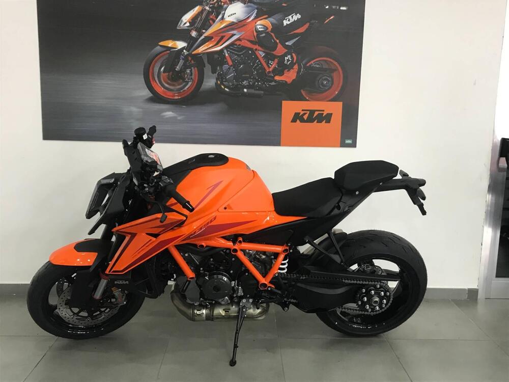 KTM 1390 Super Duke R (2024)