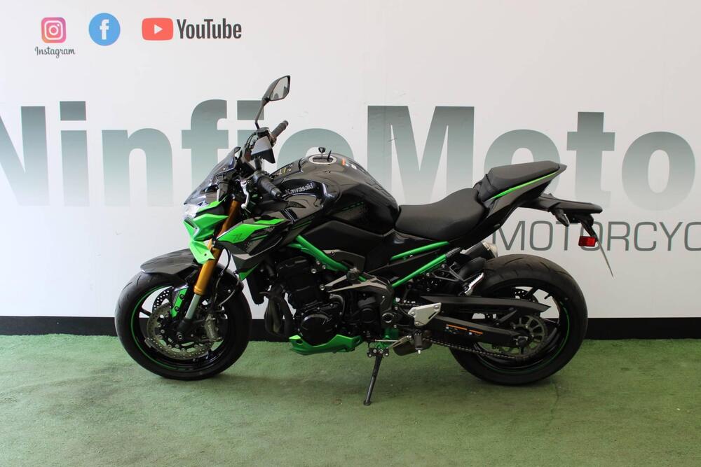 Kawasaki Z 900 SE (2022 - 24) (4)