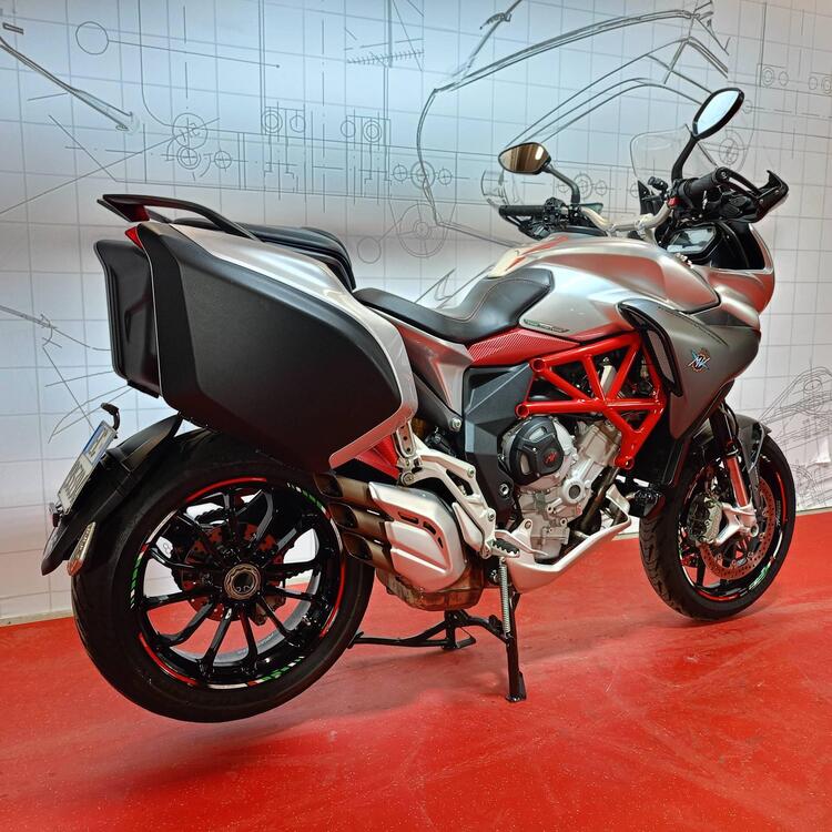 MV Agusta Turismo Veloce 800 (2014 - 16) (3)