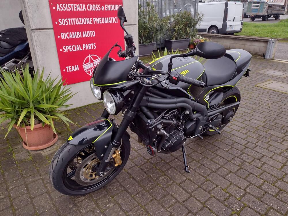 Triumph Speed Triple 1050 (2005 - 11) (2)