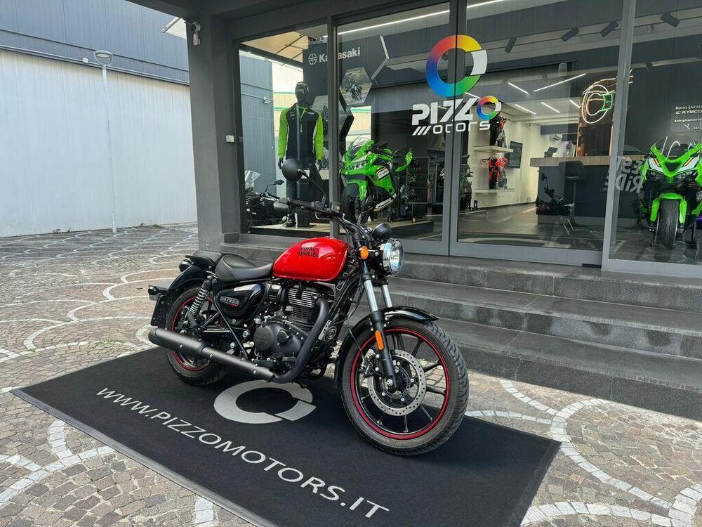 Royal Enfield Meteor 350 Fireball (2021 - 24) (2)