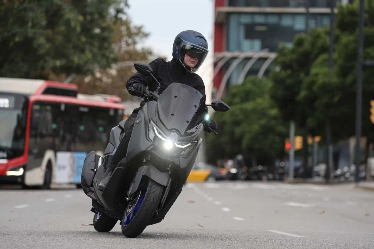 Yamaha NMax 125 TEST: pronto per il nuovo Codice della Strada! (6)