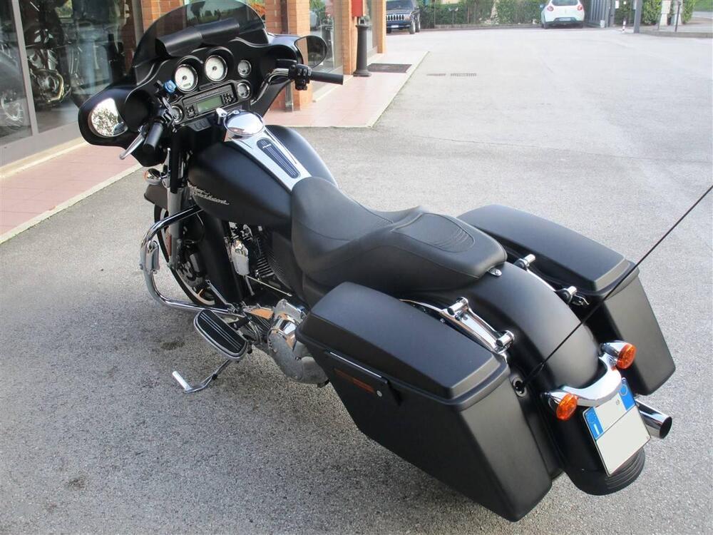 Harley-Davidson 1584 Street Glide (2008 - 10) - FLHX (4)