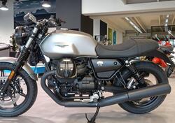 Moto Guzzi V7 Stone (2021 - 24) nuova