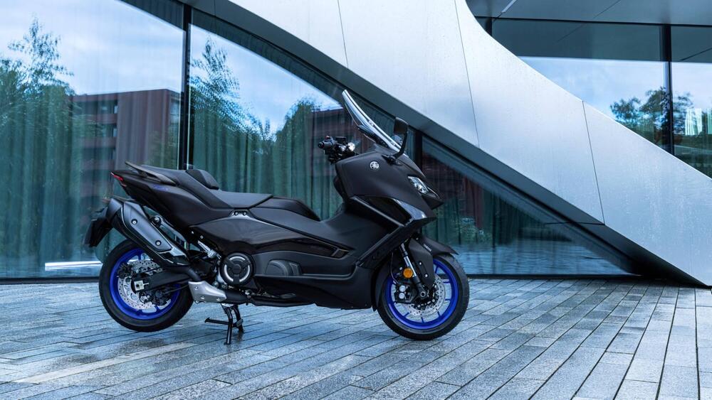 Yamaha T-Max 560 (2022 - 24) (5)