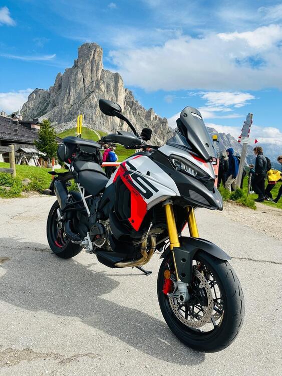 Ducati Multistrada V4 RS (2024)