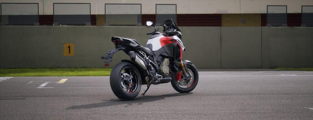 Ducati Multistrada V4 RS (2024) (4)