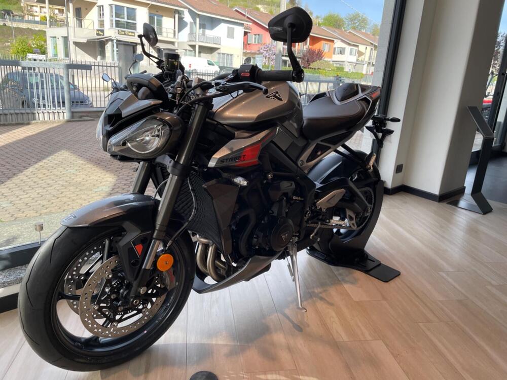 Triumph Street Triple 765 RS (2023 - 24) (2)