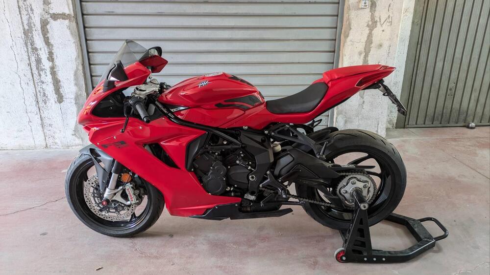 MV Agusta F3 800 Rosso (2021 - 23)