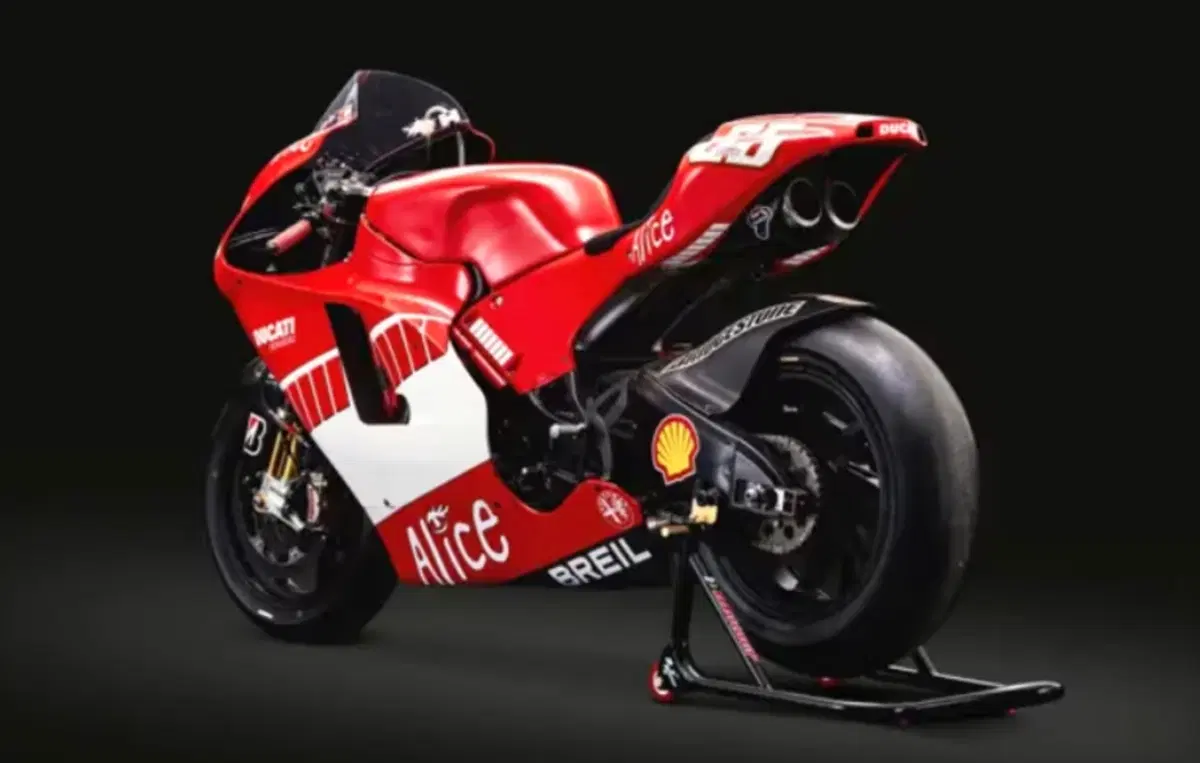 Un'altra Ducati Desmosedici all'asta! (3)