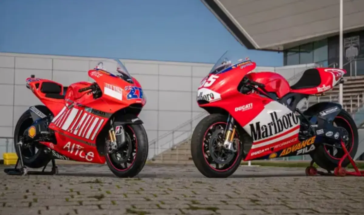 Un'altra Ducati Desmosedici all'asta! (7)