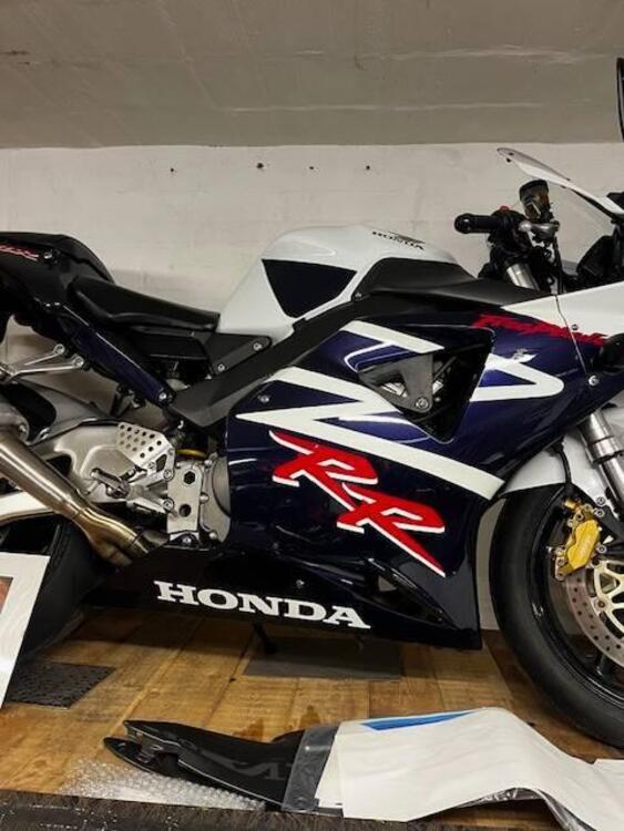 Honda CBR 900 RR Fireblade (2002 - 04) (5)