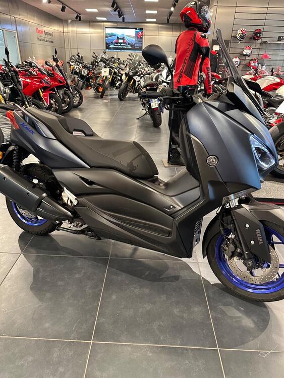 Yamaha X-Max 300 (2021 - 24) (2)