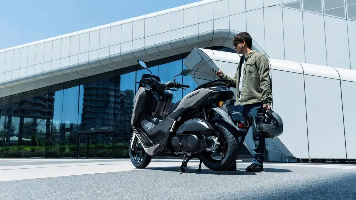 Yamaha N-Max 125 Tech Max (2025 - 26) (15)