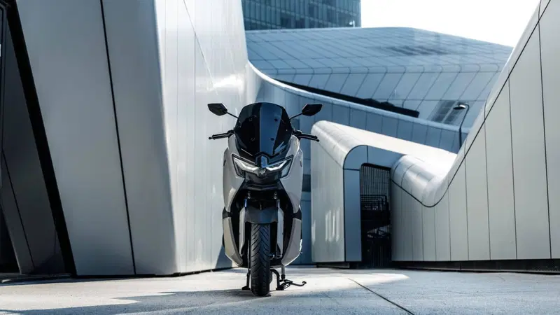 Yamaha N-Max 125 Tech Max (2025 - 26) (19)