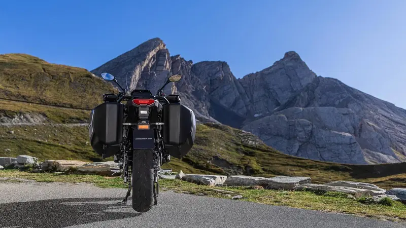 Yamaha Tracer 9 GT+ Y-AMT (2025 - 26) (7)