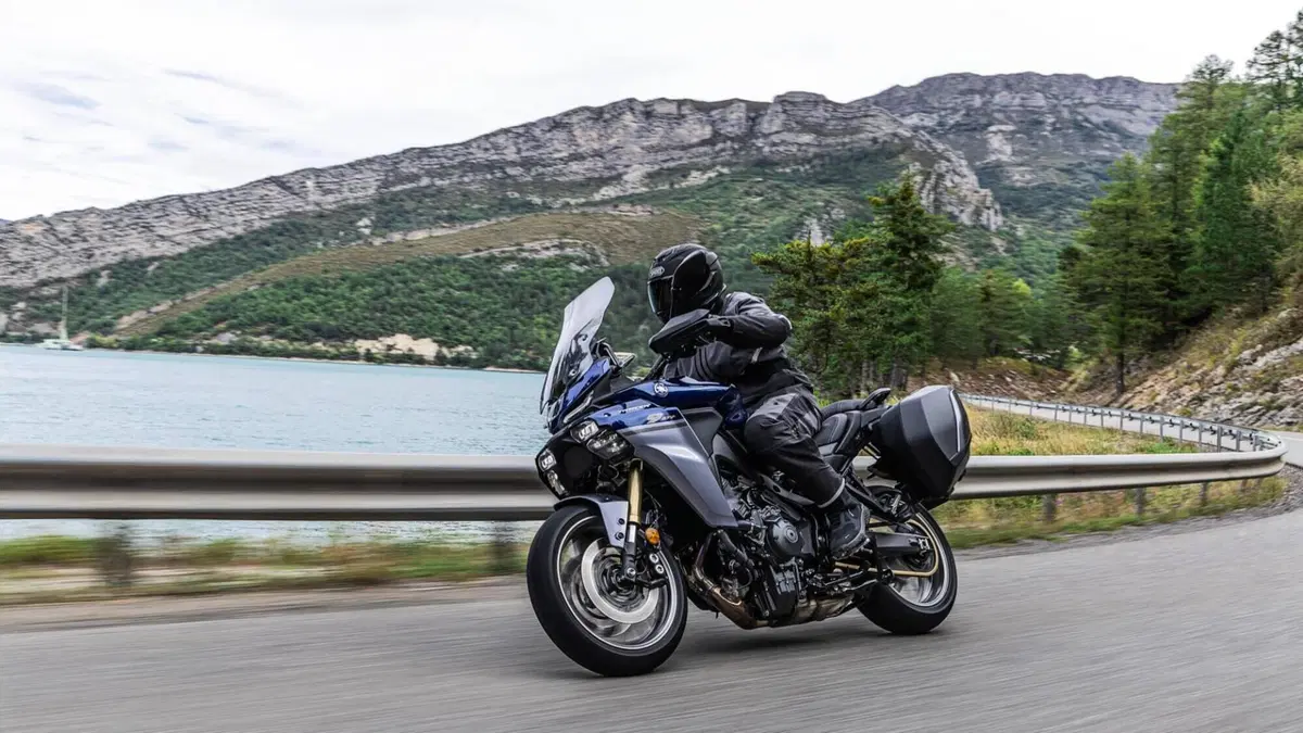 Yamaha Tracer 9 GT+ Y-AMT (2025 - 26) (16)