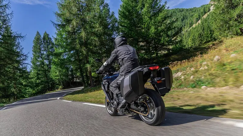 Yamaha Tracer 9 GT+ Y-AMT (2025 - 26) (17)
