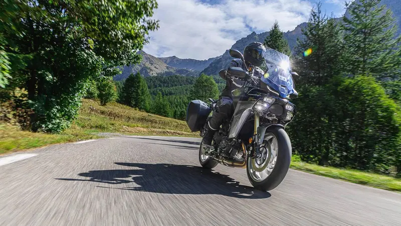 Yamaha Tracer 9 GT+ Y-AMT (2025 - 26) (19)