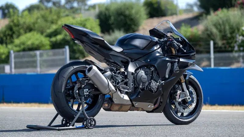 Yamaha YZF R1 Race (2025 - 26) (6)