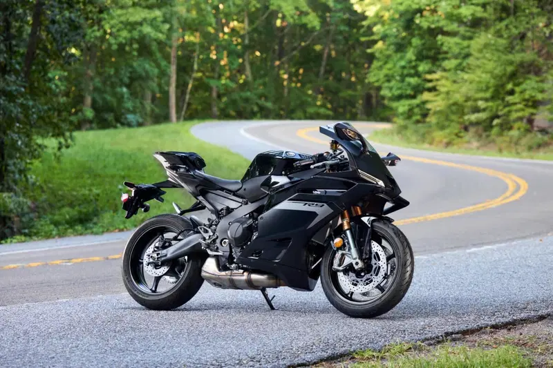 Yamaha YZF R9 (2025 - 26) (5)