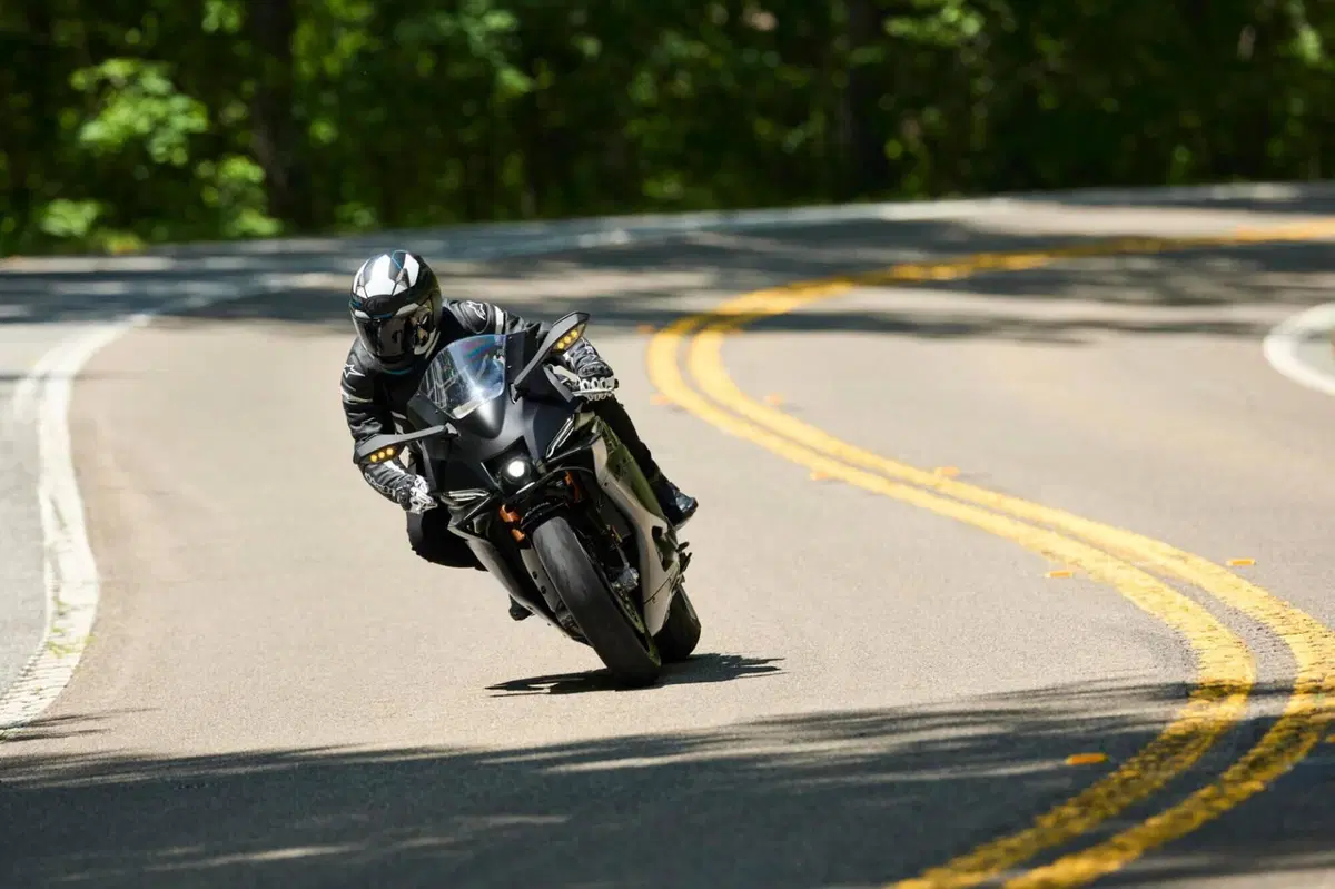 Yamaha YZF R9 (2025 - 26) (9)