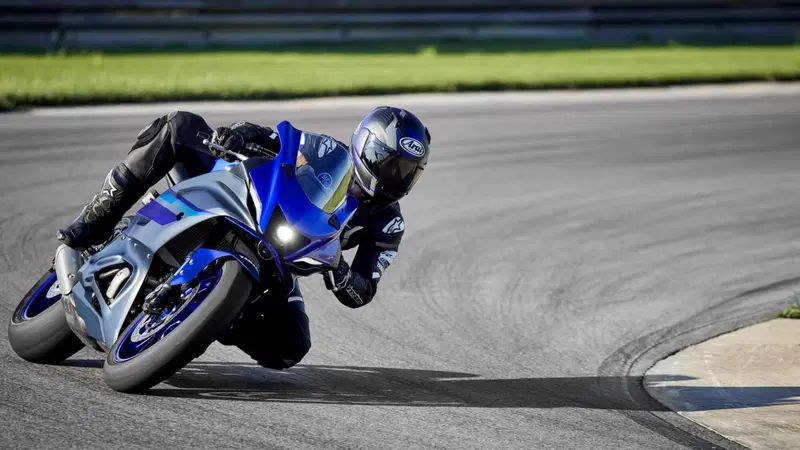 Yamaha YZF R7 (2021 - 25) (16)