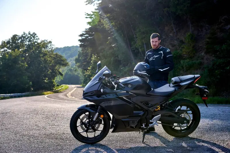 Yamaha YZF R3 (2025 - 26) (5)