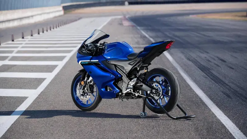 Yamaha YZF R125 (2023 - 26) (8)