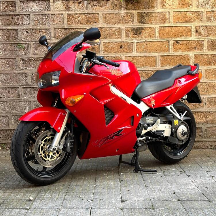 Honda VFR 800 (1998 - 01)