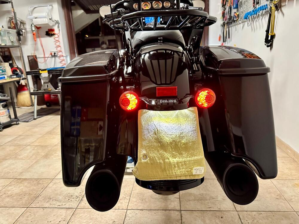 Harley-Davidson 114 Street Glide Special (2019 - 20) - FLHXS (2)