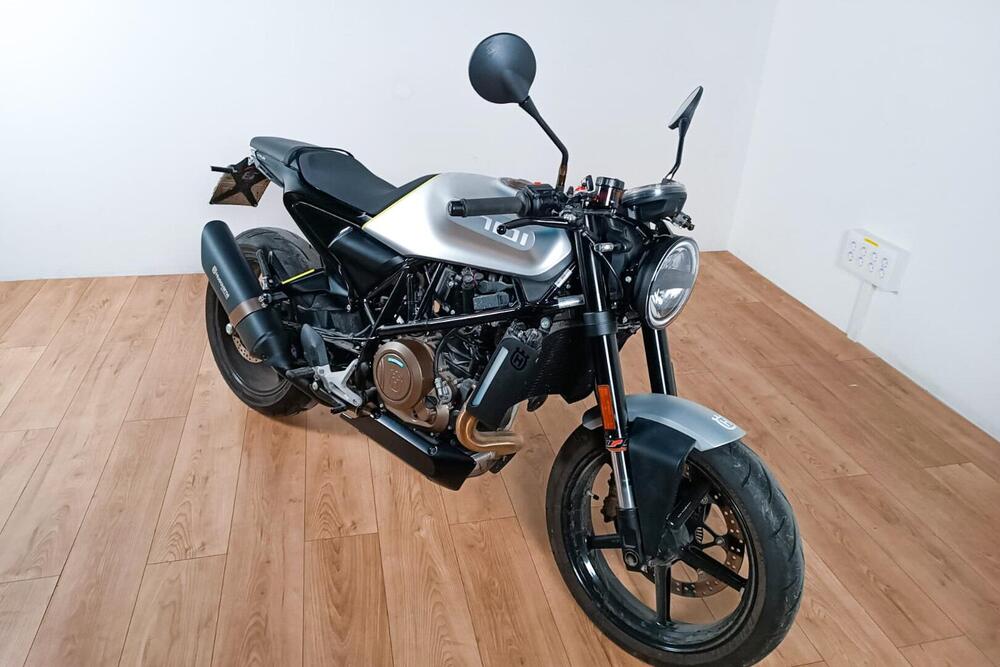 Husqvarna Vitpilen 701 (2018 - 19) (2)