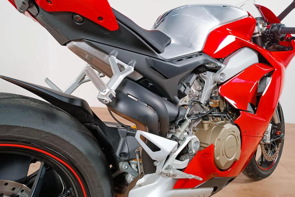 Ducati Panigale V4 (2025) (4)