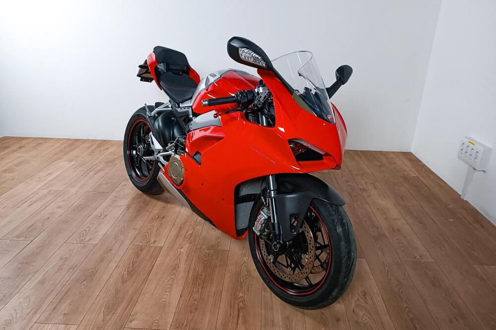 Ducati Panigale V4 (2025) (2)