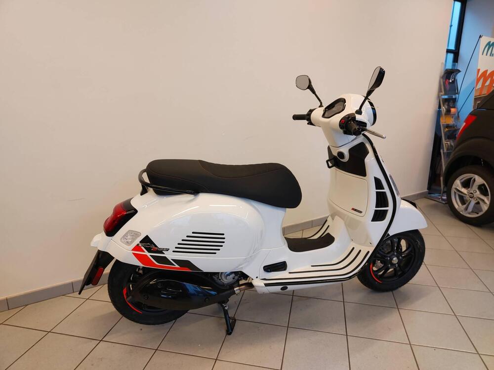 Vespa GTS 310 Supersport (2025) (3)