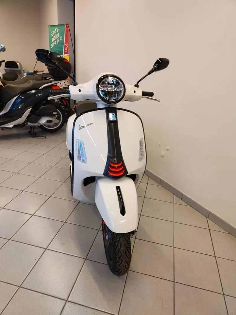 Vespa GTS 310 Supersport (2025 - 26) (7)