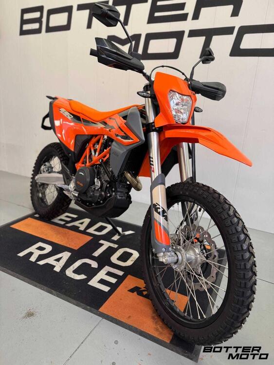 KTM 690 Enduro R (2022 - 24) (2)